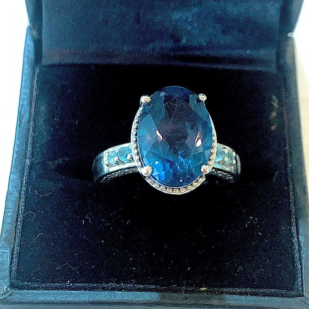 Indicolita Quartz, parariba apatite, Cambodia zircon 7.30cts platinum sterling